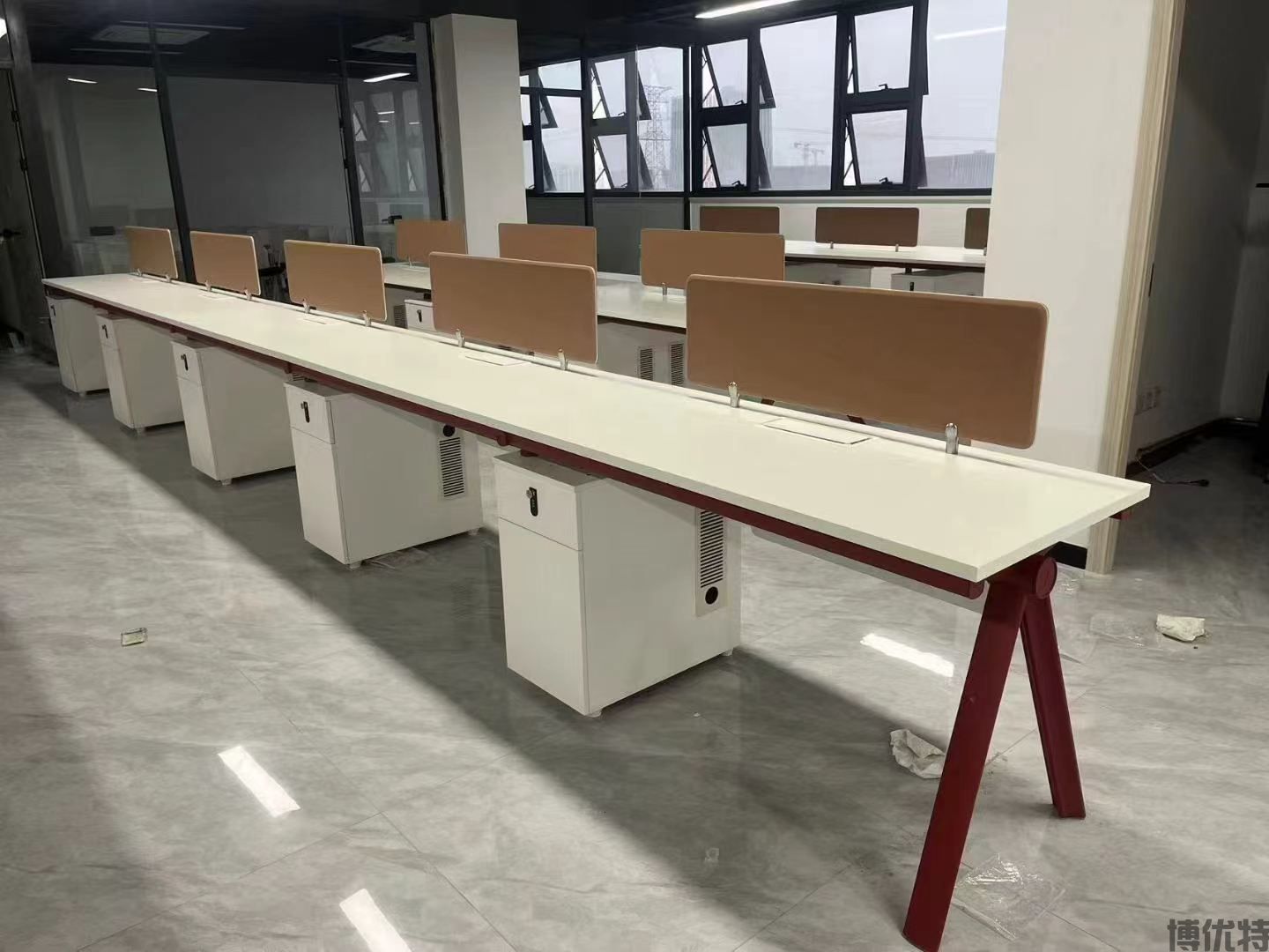 多人屏风职员办公桌